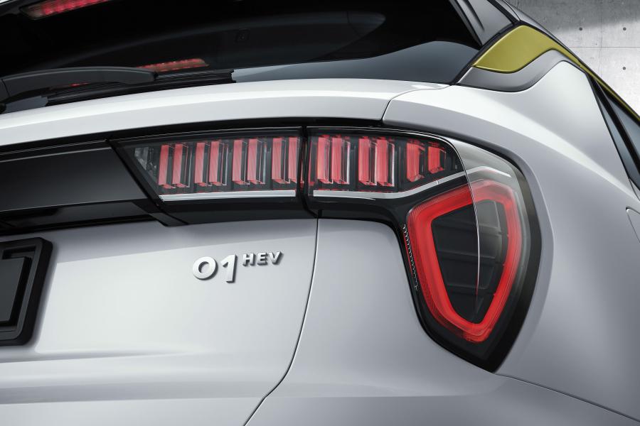 Детали экстерьера LYNK&Co 01 HEV (CX11) 2019 года  (фото 7 из 11)